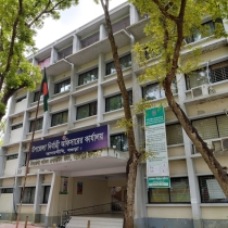 ফল জানেন না শিক্ষা অফিসার